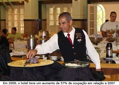 Ouro Minas oferece mais de cem vagas de emprego no Grande Hotel