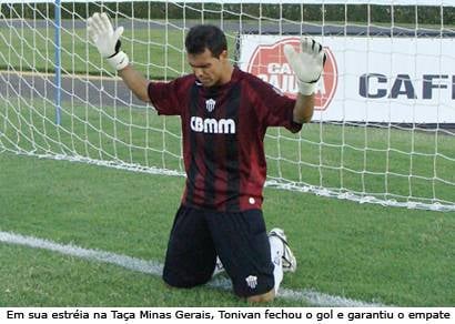 Tarde abençoada de Tonivan garante o empate no Parque