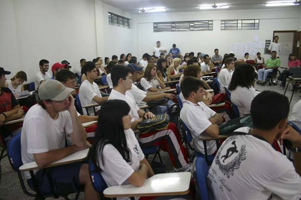 Inscrições do FIES terminam em novembro