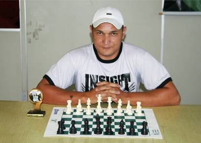 Márcio Henrique Jacob conquista bicampeonato araxaense de Xadrez Rápido