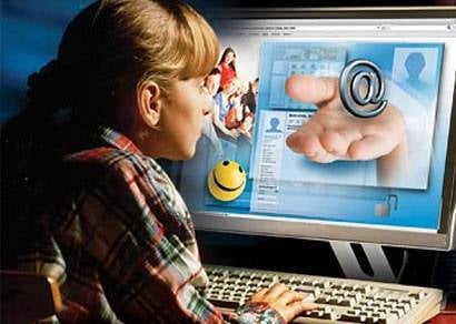 Deputados aprovam projeto contra pedofilia na internet