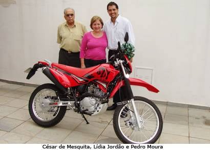 Cerest de Araxá recebe moto da prefeitura