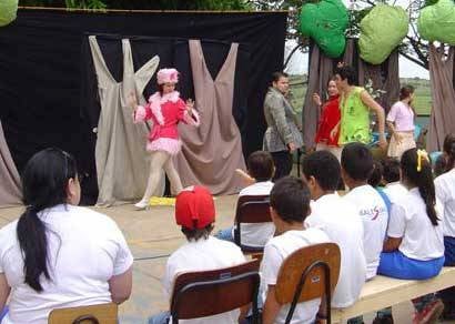 Teatro sobre educação ambiental chega às escolas rurais, creches e hospitais de Araxá
