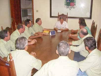 Arap conhece projetos da administração municipal e pede apoio para a Expoaraxá 2009