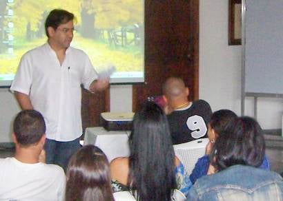 FCCB promove treinamento para monitores e auxiliares dos museus