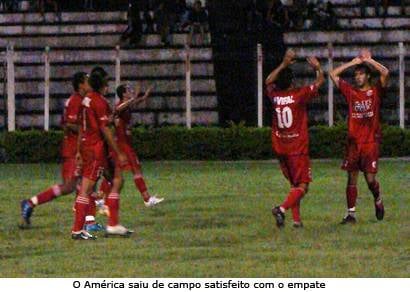 Ganso vacila e sai vaiado