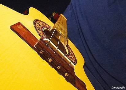 Escola de Música lança curso de cavaquinho