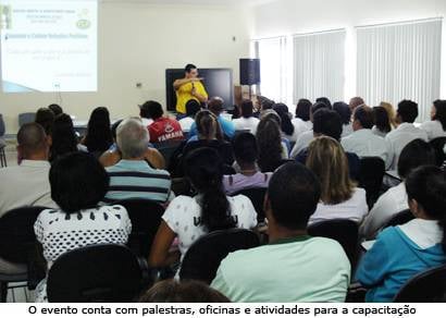 Servidores municipais passam por treinamento