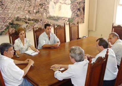 Diretores anunciam inauguração do Laticínios Jussara