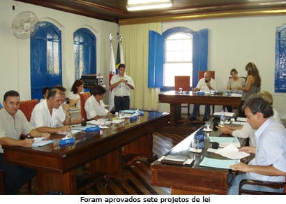 Legislativo aprova 11 cargos de facilitadoras