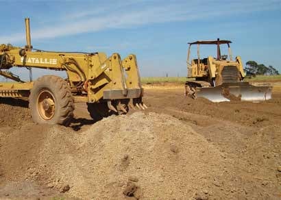 Prefeitura inicia terraplanagem na futura engarrafadora da Água Mineral Araxá