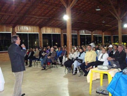 Turmas de Horticultura, Fruticultura, Jardinagem e Artesanato Rural recebem certificados