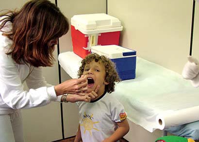 Começa a primeira etapa da Campanha de Multivacinação 2009