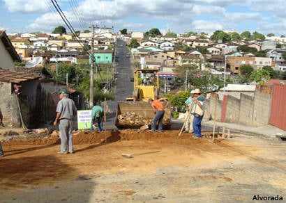 Desenvolvimento Urbano realiza obras na rede de águas pluviais