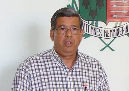 Prefeito muda discurso e pretende demolir o Fausto Alvim em 2010