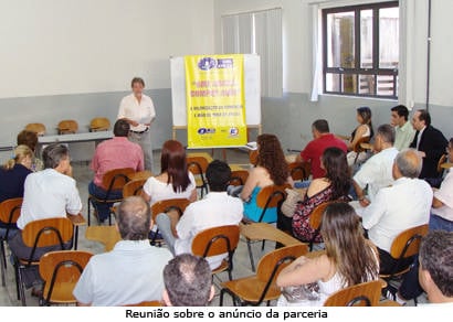 CDL Araxá firma parceria com a Uniodonto Regional