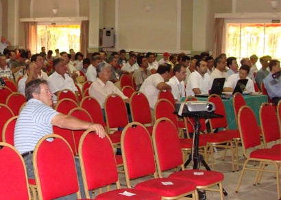 Congresso apresenta mais de 300 pesquisas cafeeiras