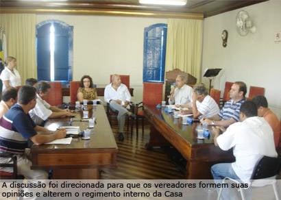 Maioria dos partidos quer 17 cadeiras na Câmara Municipal