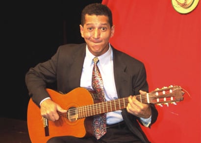 Kaquinho Big Dog se apresenta no Fest Humor deste fim de semana