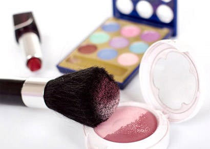 Funed analisa cosméticos consumidos pelos mineiros