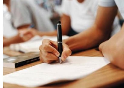 Mais de 1,5 milhão de pessoas farão o Encceja neste domingo em todo o país