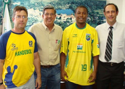 Atleta araxaense se destaca na Seleção Brasileira de Handebol