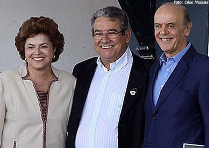 Dilma Rousseff elogia doces de Araxá em visita a Uberaba