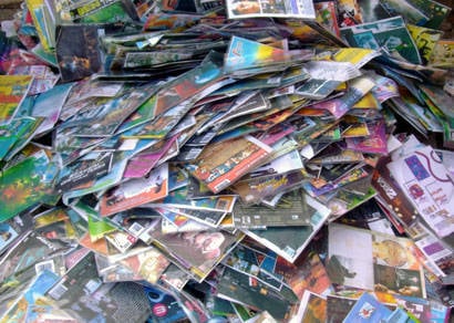 PM apreende mais de 3 mil CDs e DVDs piratas no bairro Alvorada