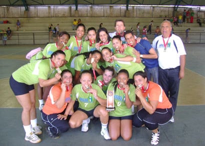 Handebol feminino se destaca e fica com o ouro na Etapa Regional dos Jimi