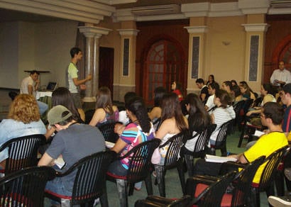 Estudantes de Turismo de Ouro Preto fazem visita técnica a Araxá