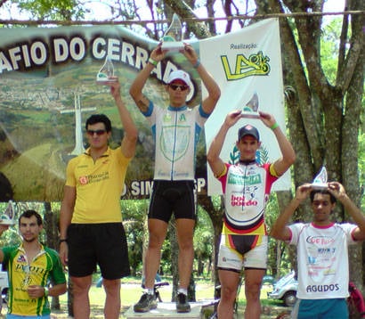 Fausto Henrique sobe ao pódio no Intermunicipal de MTB em São Paulo