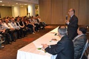 Embaixador recebe delegação brasileira no Panamá