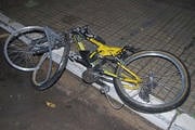 Bate em ciclista e não presta socorro