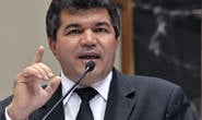 Bosco viabiliza programa Farmácia de Minas para 10 municípios