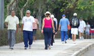 Caminhada no Barreiro celebra Outubro Rosa