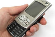 Menor furta celular para comprar crack