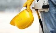 Cerest realiza caminhada para alertar sobre acidentes e doenças de trabalho