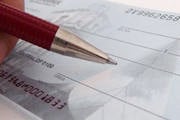 Exigir cheque caução para atendimento médico de urgência agora é crime