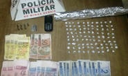 Homem e adolescente são detidos com 99 pedras de crack