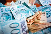 Entra em escola infantil e furta R$ 1 mil