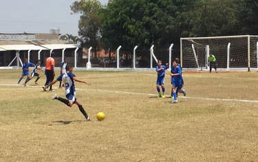 Copa Interestadual de Escolinhas de Futebol reúne mais de 800 garotos em Araxá