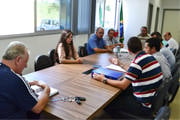 Universitários buscam apoio da Câmara para transporte diário a Uberaba