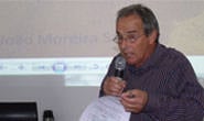 Eustáquio Pereira denuncia esgoto a céu aberto perto de cemitério