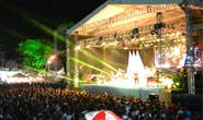 Eduardo Costa bate recorde de público na edição 2013 da ExpoAraxá