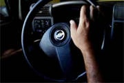 Carro furtado há cinco meses é localizado pela PM