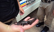 Briga entre irmãos tem ameaça com arma de fogo