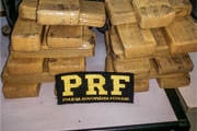 PRF apreende cerca de 20 quilos de maconha na BR-262