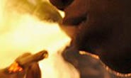 PM flagra jovens consumindo maconha nas imediações do Buracanã