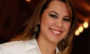Acia realiza Dia de Rainha para Elaine Emiko