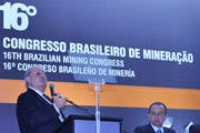 Legislação menos burocrática é defendida em congresso de mineração